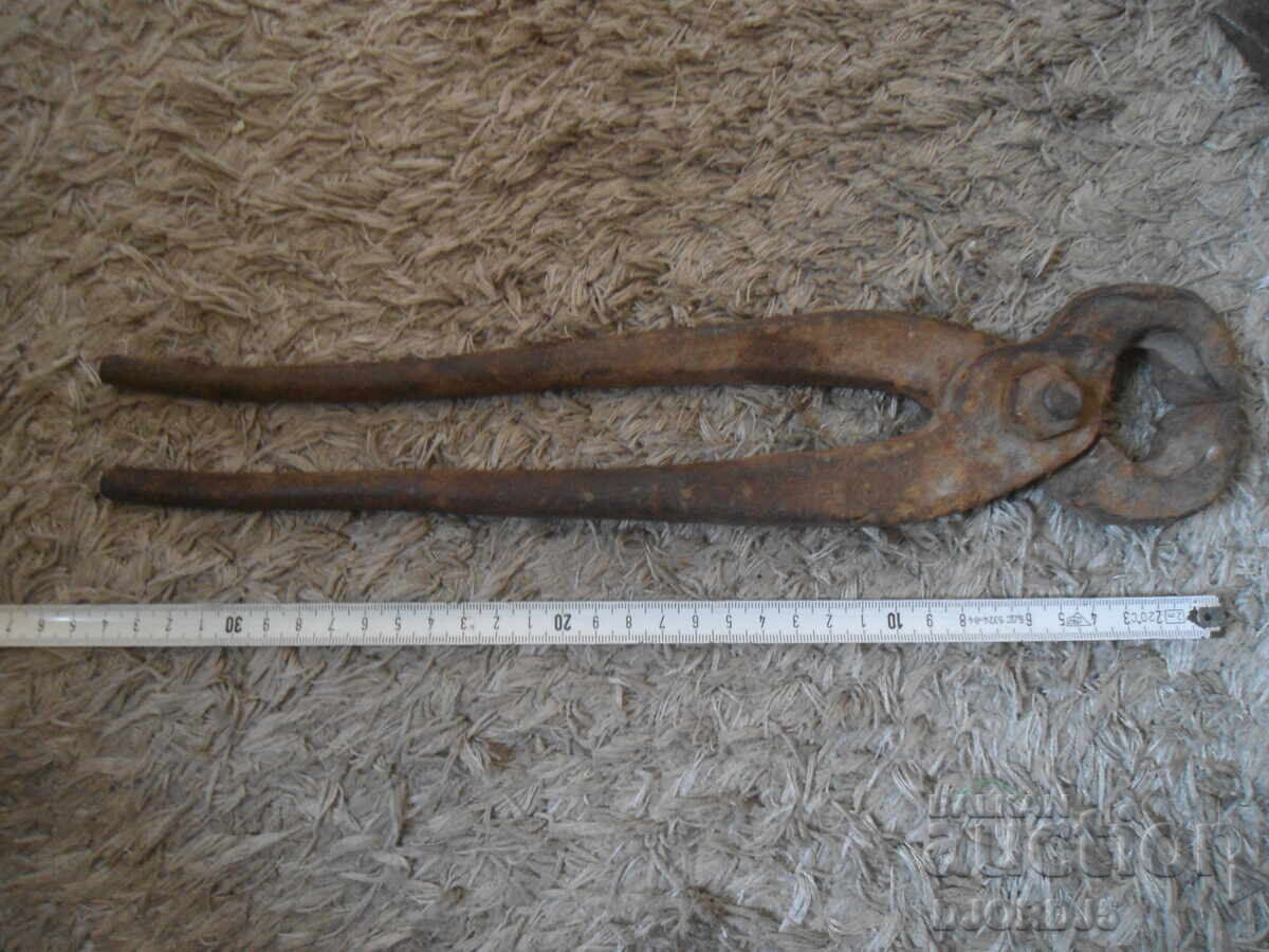 Old large pliers - 6 Old large pliers - 6
