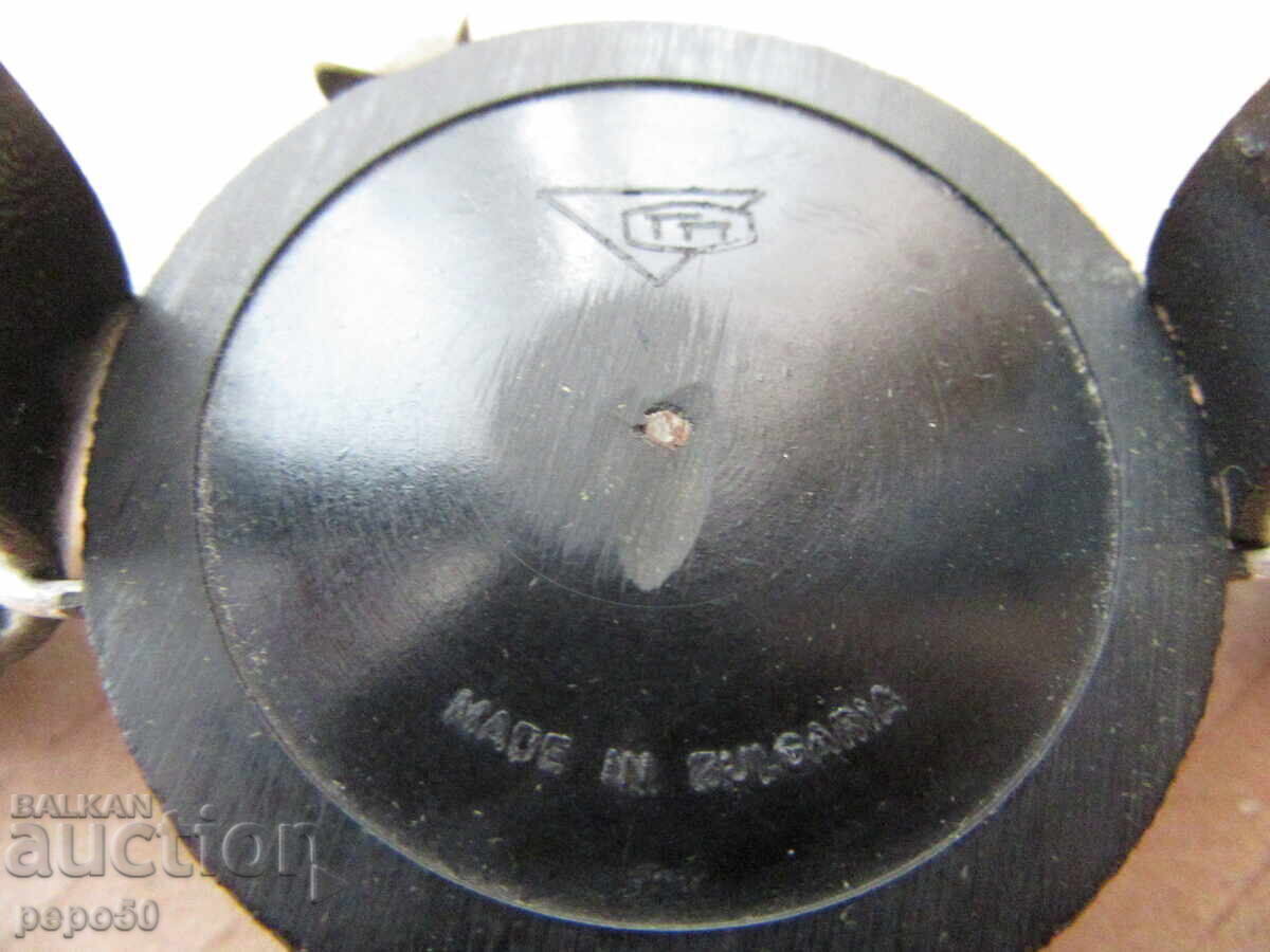 Delivery of Bulgarian Military Compass from the Socialist Era