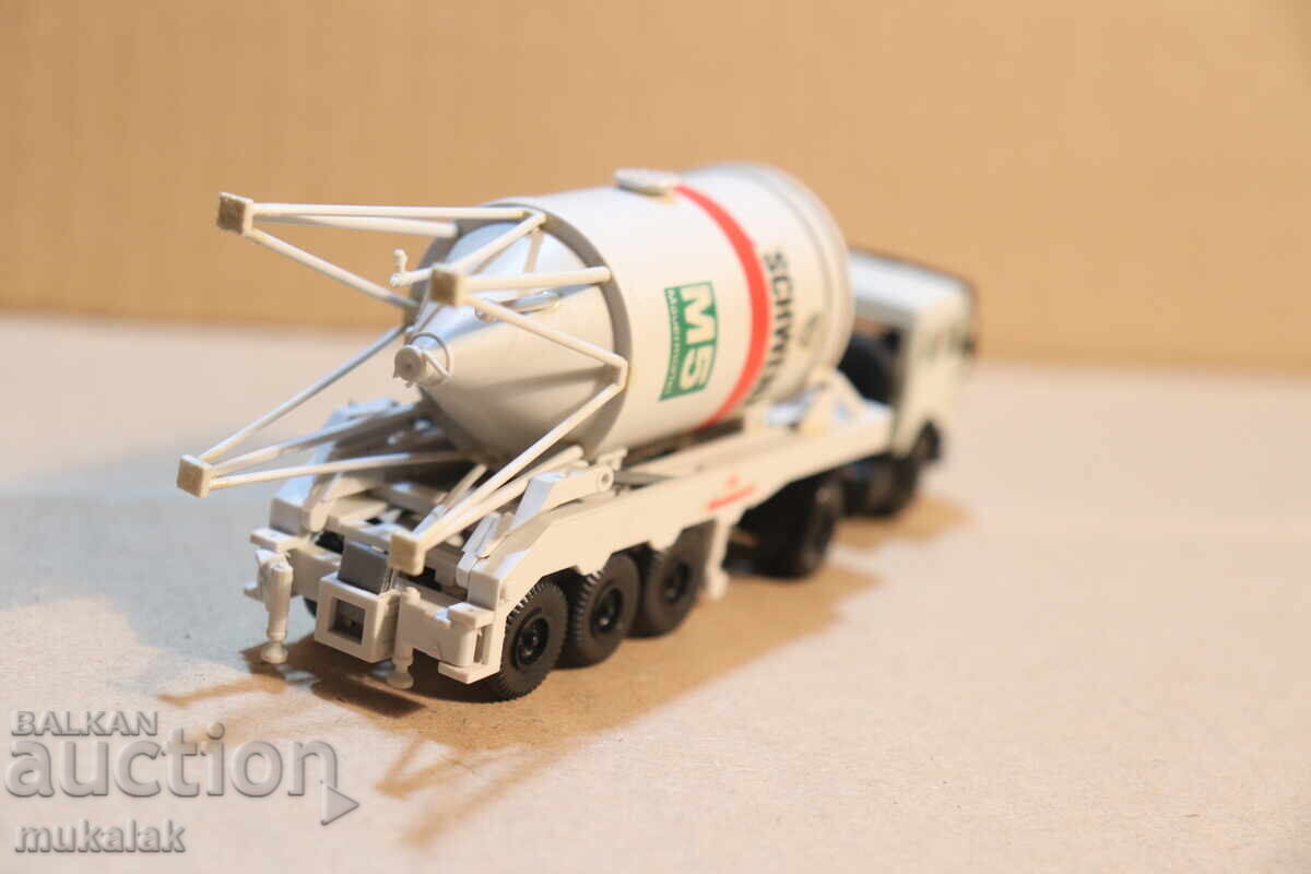 Kibri ?? 1:87 H0 MERCEDES BENZ MODEL TRUCK - 6 Kibri ?? 1:87 H0 MERCEDES BENZ MODEL TRUCK - 6