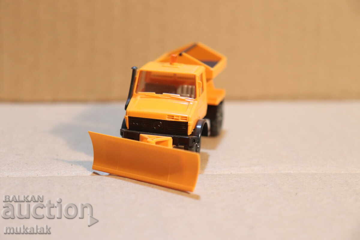 WIKING 1:87 H0 MERCEDES UNIMOG MODEL TRUCK TIR with price 15.00 BGN | € 7.67 WIKING 1:87 H0 MERCEDES UNIMOG MODEL TRUCK TIR with price 15.00 BGN | € 7.67