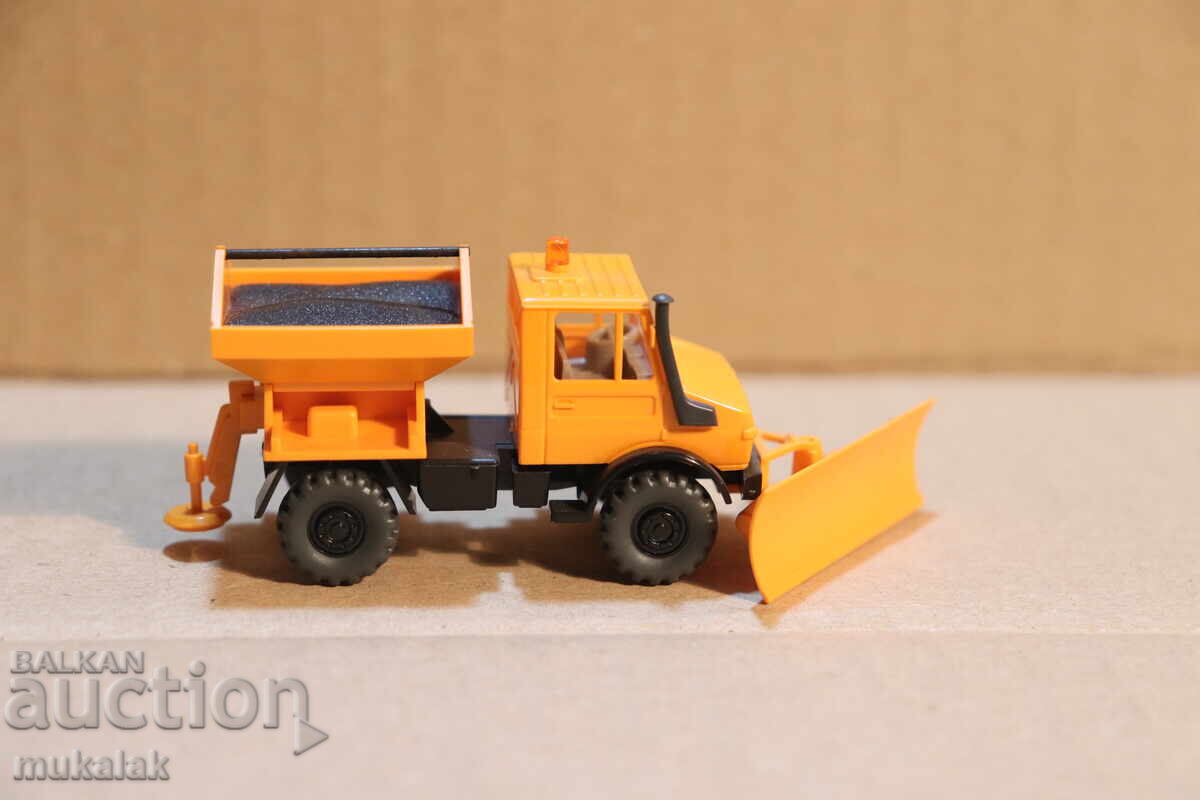 Auction WIKING 1:87 H0 MERCEDES UNIMOG MODEL TRUCK TIR Auction WIKING 1:87 H0 MERCEDES UNIMOG MODEL TRUCK TIR