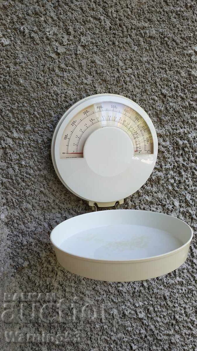 Стар кухненски кантар за стена - EVA GEPO - Made in Denmark с цена 45.00 лв. | € 23.01