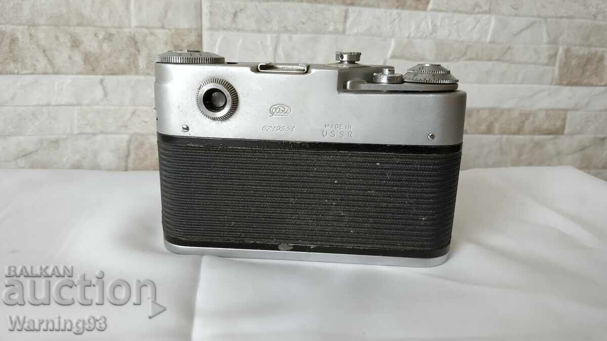 Delivery of Old mechanical camera FED 4 / FED 4 - Antique Delivery of Old mechanical camera FED 4 / FED 4 - Antique