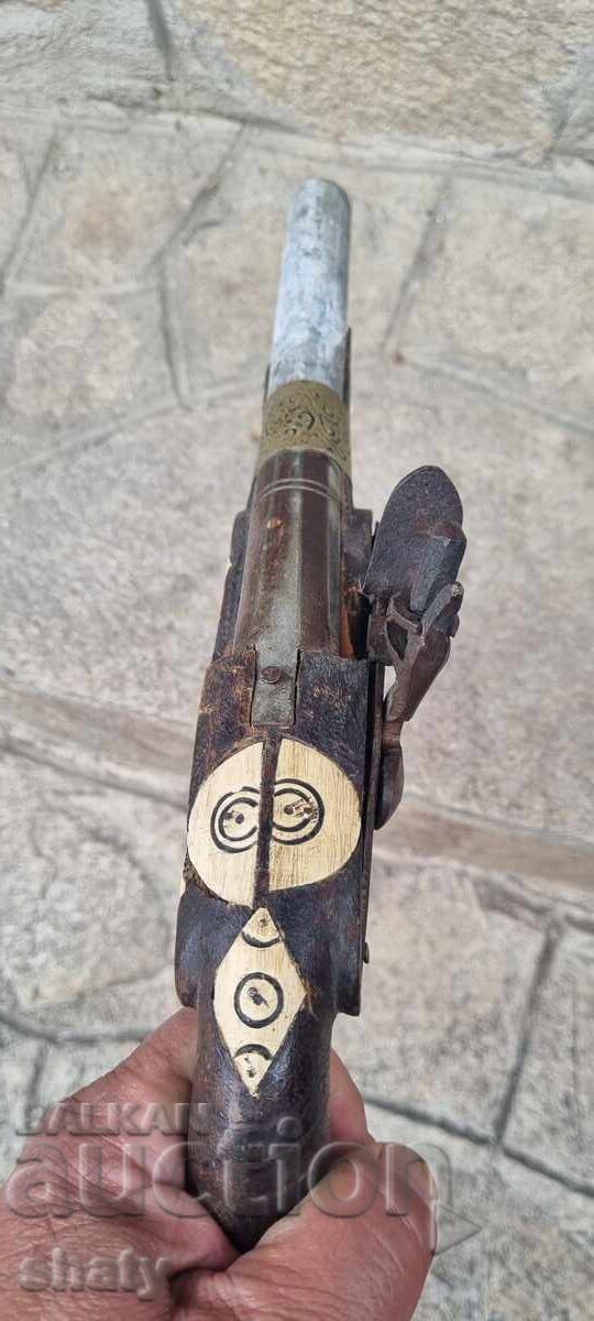 Old flintlock pistol - 7