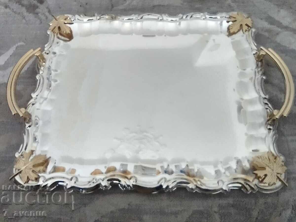 Δίσκος με φύλλα στις γωνίες, πολύ όμορφος 4.04.25