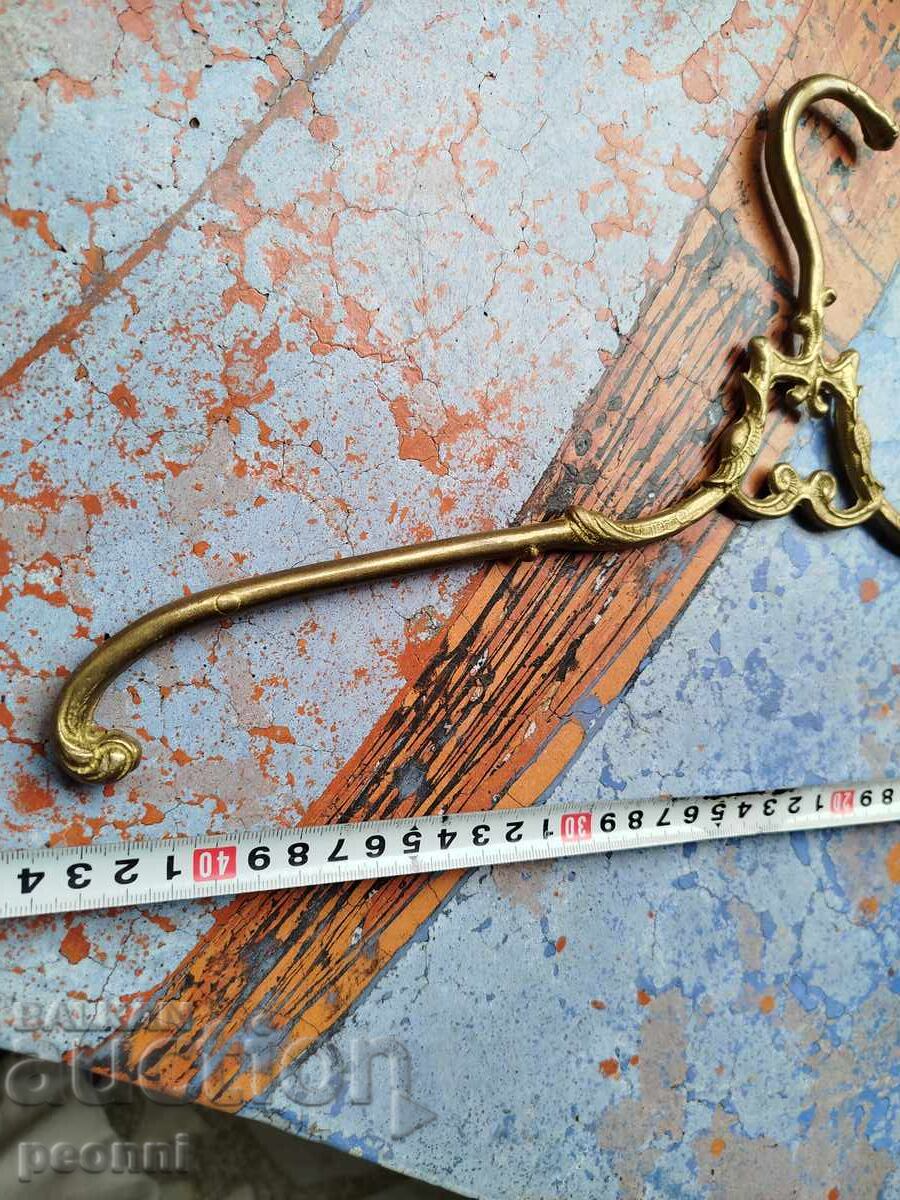 Old bronze hanger from the beginning of the 20th century with price 70.00 BGN | € 35.79 Old bronze hanger from the beginning of the 20th century with price 70.00 BGN | € 35.79