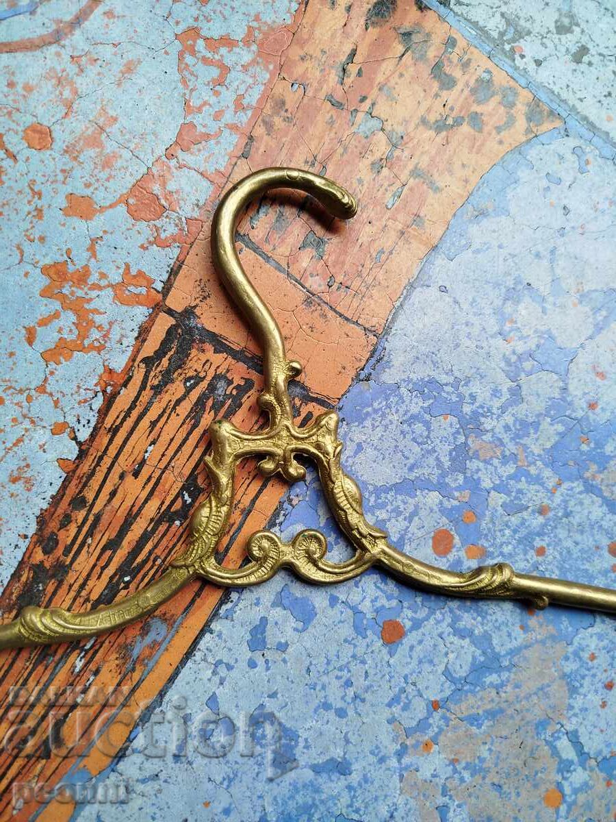 Auction Old bronze hanger from the beginning of the 20th century Auction Old bronze hanger from the beginning of the 20th century