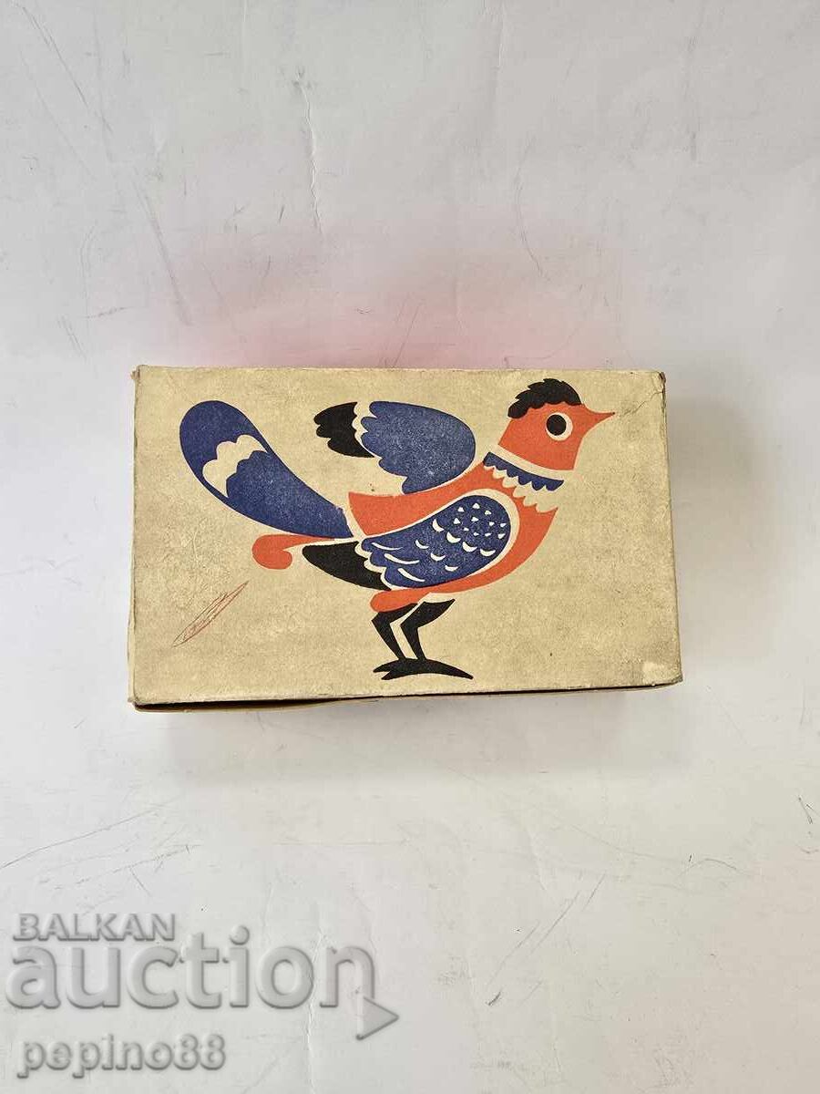 Доставка на Руска метална играчка пиле