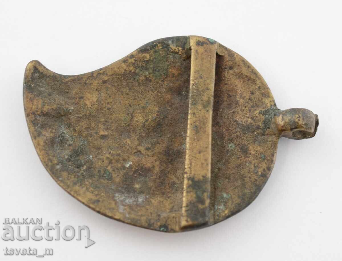 Бронзова 1/2 пафта за народна носия с цена 20.00 лв. | € 10.23