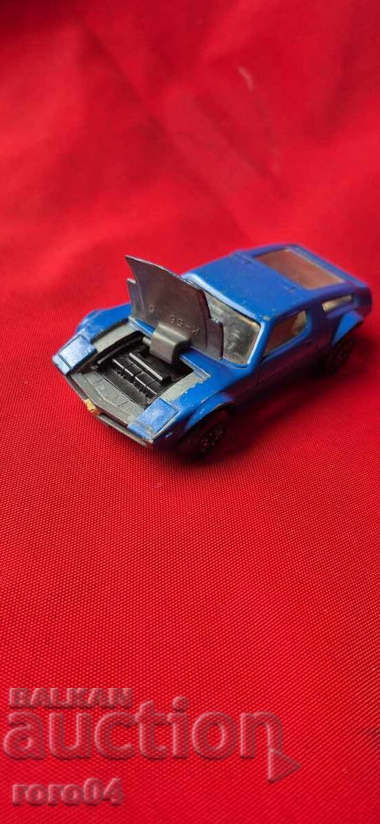 MASERATI BORA - MATCHBOX - FABRICAT ÎN BULGARIA cu preț 40.00 BGN | € 20.45
