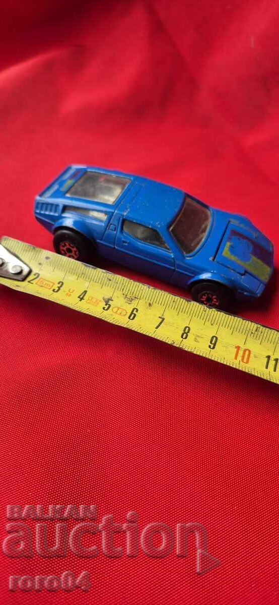 Livrarea MASERATI BORA - MATCHBOX - FABRICAT ÎN BULGARIA