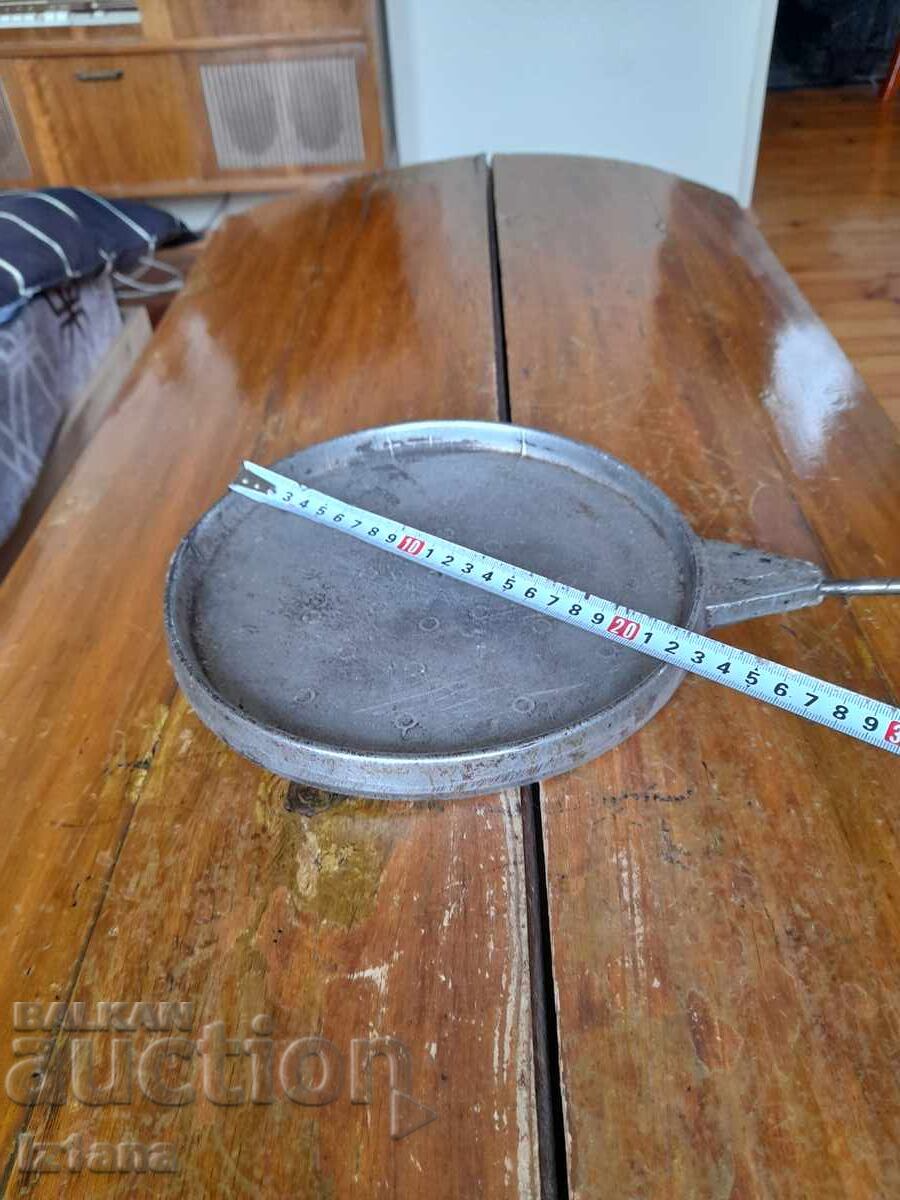 Old watch with price 37.00 BGN | € 18.92 Old watch with price 37.00 BGN | € 18.92