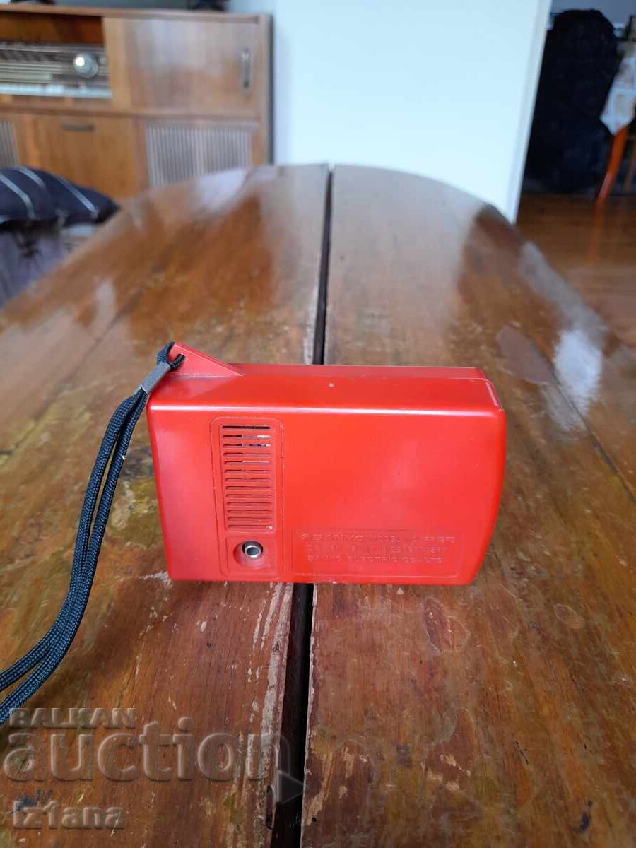 Livrarea Radio vechi, receptor radio SANYO Livrarea Radio vechi, receptor radio SANYO