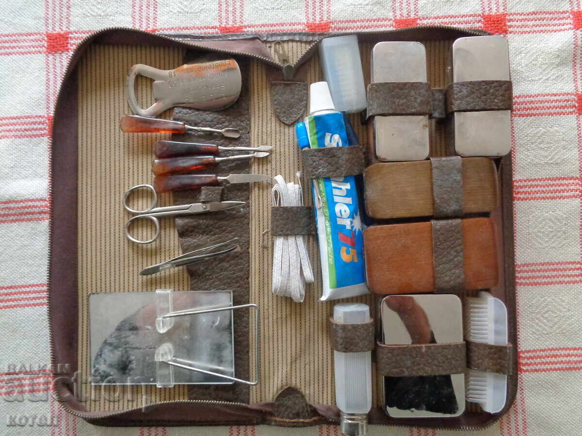 Delivery of For sale; Vintage men's shaving set, accessories Delivery of For sale; Vintage men's shaving set, accessories
