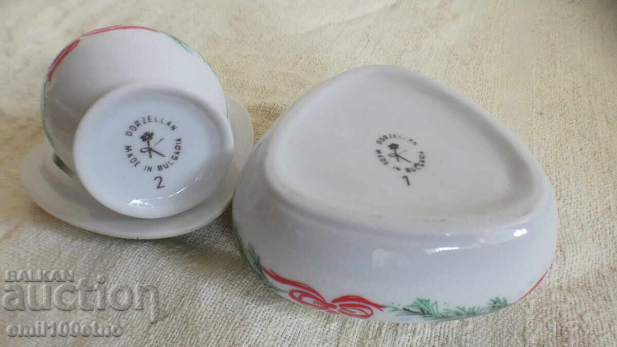 Delivery of Miniature Vase and Box Set, "Kitka" (New Market) Delivery of Miniature Vase and Box Set, "Kitka" (New Market)