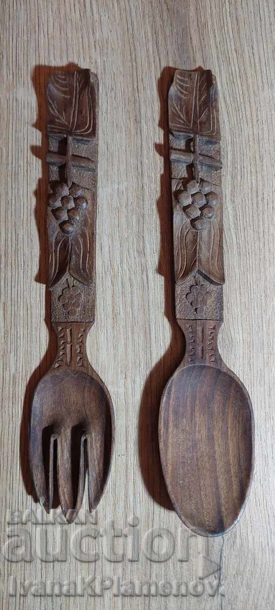 Wood carvings for connoisseurs, excellent Wood carvings for connoisseurs, excellent
