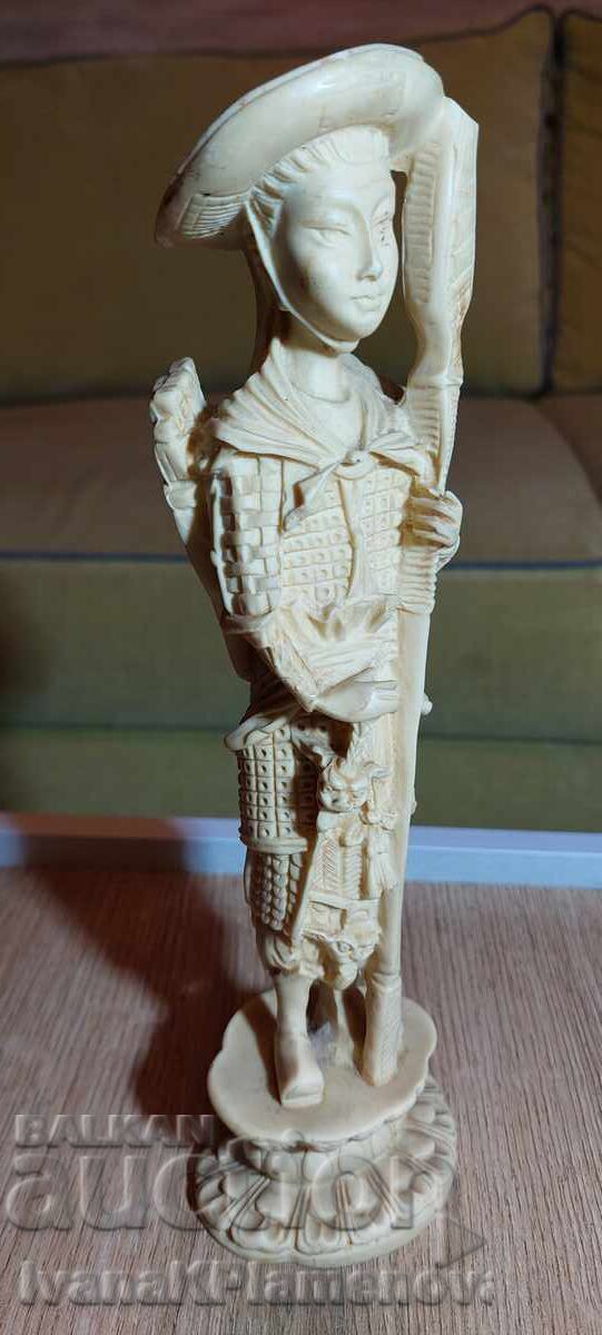 Figurine statue for collectors 26cm with price 30.00 BGN | € 15.34 Figurine statue for collectors 26cm with price 30.00 BGN | € 15.34