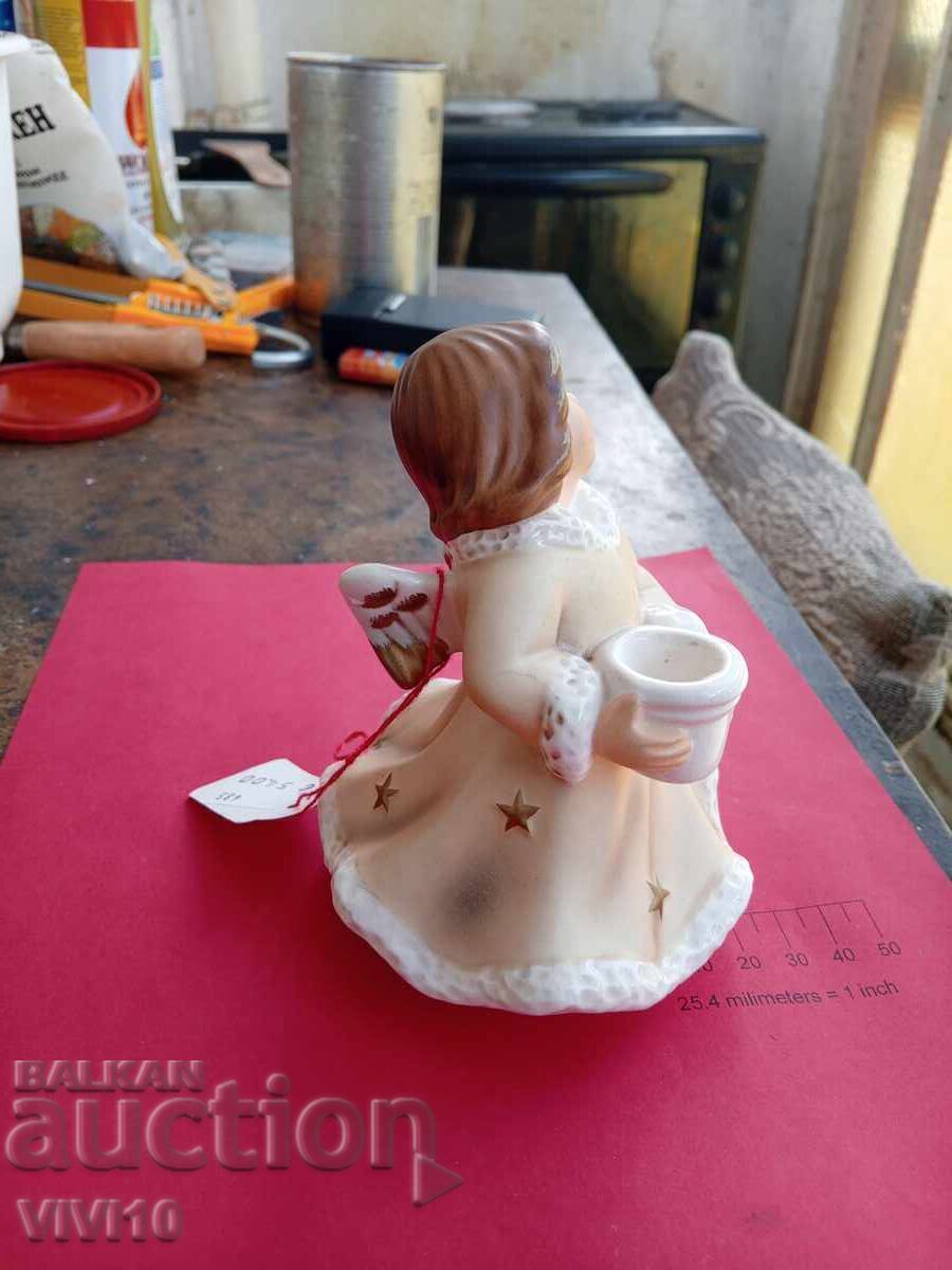 Antique Porcelain Figure W. Goebel with price 60.00 BGN | € 30.68 Antique Porcelain Figure W. Goebel with price 60.00 BGN | € 30.68