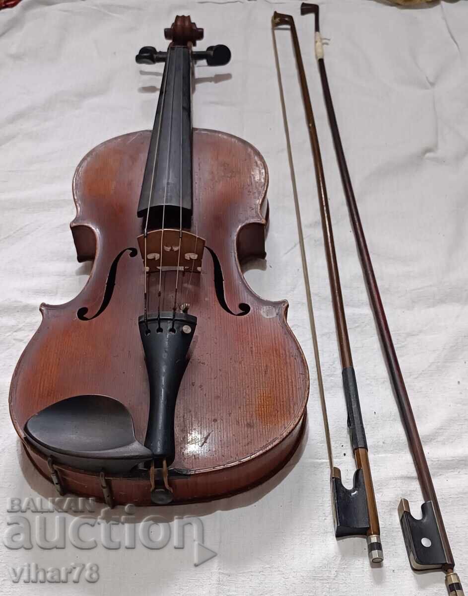 vioară cu preț 299.99 BGN | € 153.38