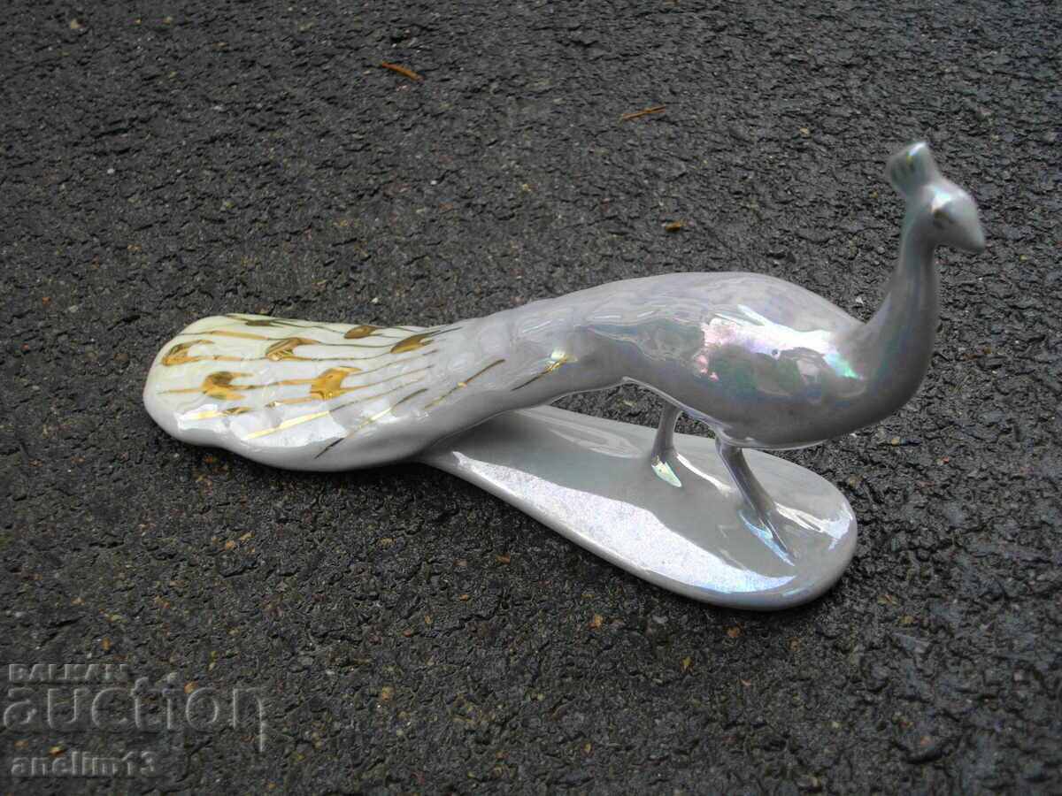 PUN VECHI DE PORCELAN BULGAR