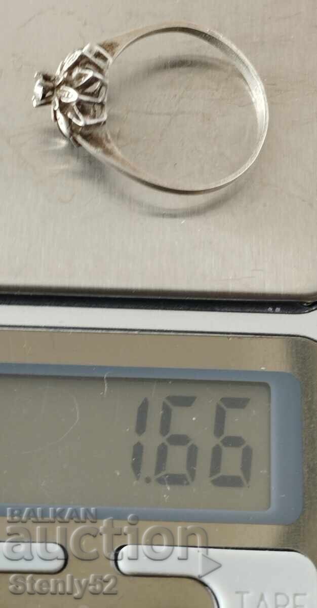 Ασημένιο δαχτυλίδι με φιλιγκράν και πέτρα, βάρος 1.66 γρ με τιμή 20.00 BGN | € 10.23