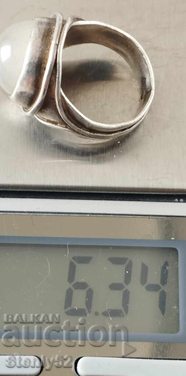 Ασημένιο δαχτυλίδι με σεληνόλιθο βάρος 6.34 γρ με τιμή € 30.00 | 58.68 BGN
