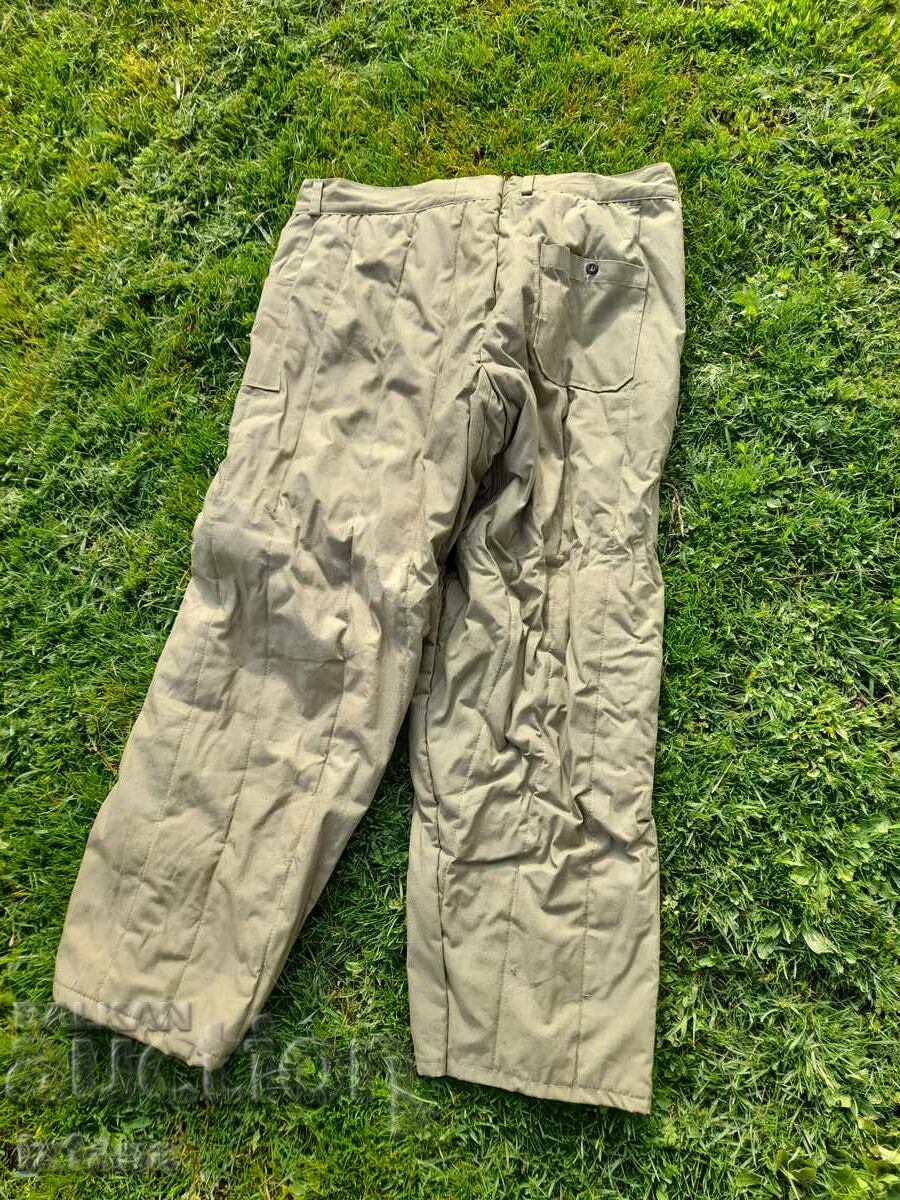 Παράδοση Παλιό καπιτονέ παντελόνι