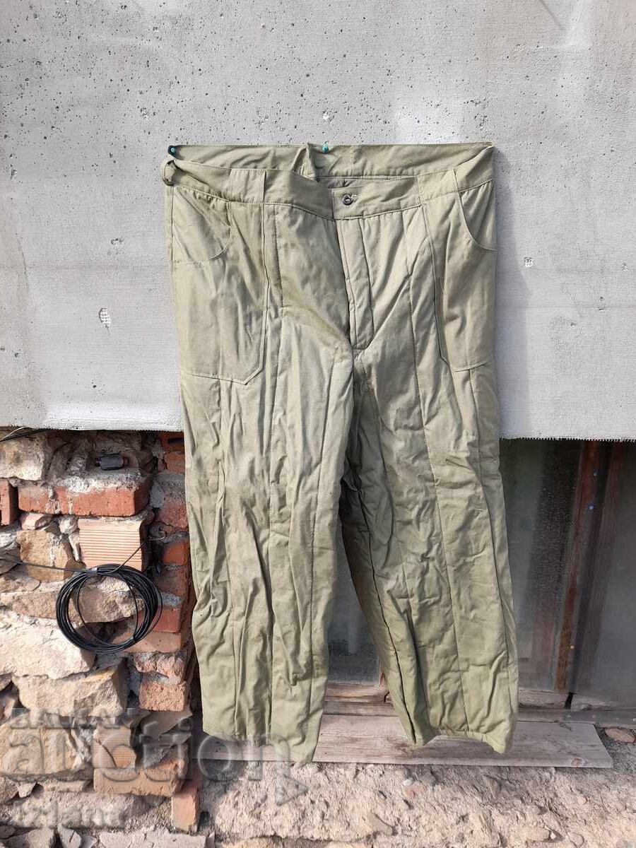 Παλιό καπιτονέ παντελόνι