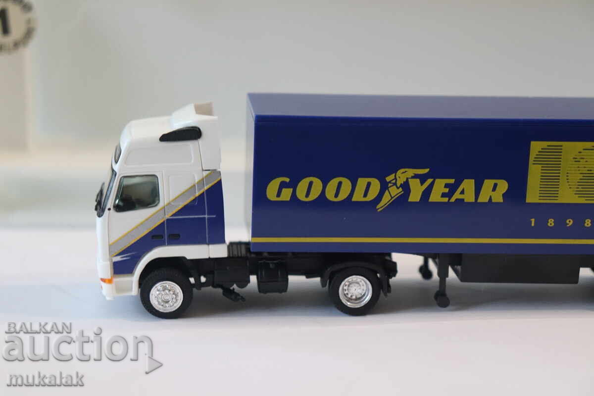 Auction ALBEDO H0 1/87 VOLVO TIR Model Truck Auction ALBEDO H0 1/87 VOLVO TIR Model Truck