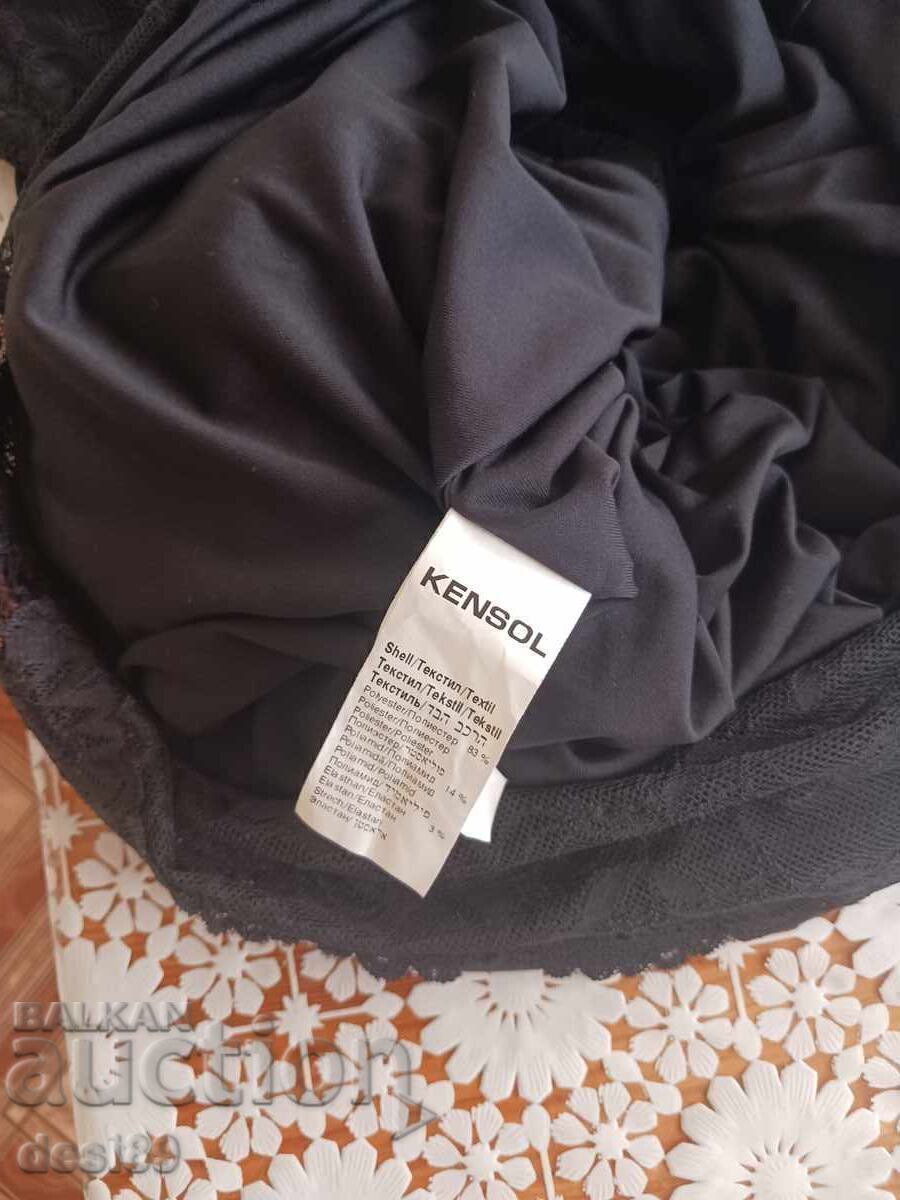 Rochie de seară Kensol cu preț 40.00 BGN | € 20.45 Rochie de seară Kensol cu preț 40.00 BGN | € 20.45