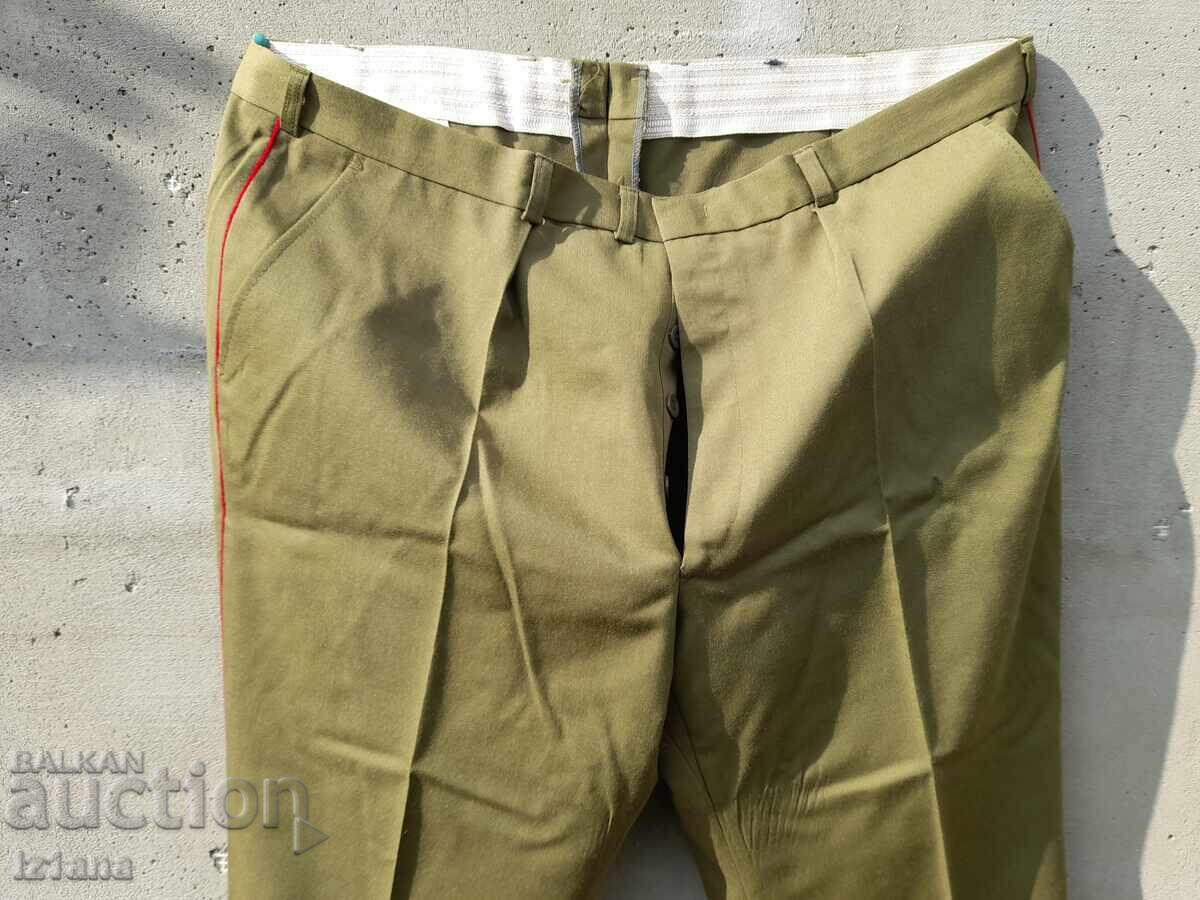 Παλιό στρατιωτικό παντελόνι με τιμή 37.00 BGN | € 18.92 Παλιό στρατιωτικό παντελόνι με τιμή 37.00 BGN | € 18.92