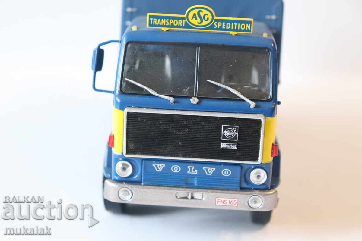 Delivery of 1:43 IXO VOLVO F 89 TRUCK CAR TOY MODEL Delivery of 1:43 IXO VOLVO F 89 TRUCK CAR TOY MODEL