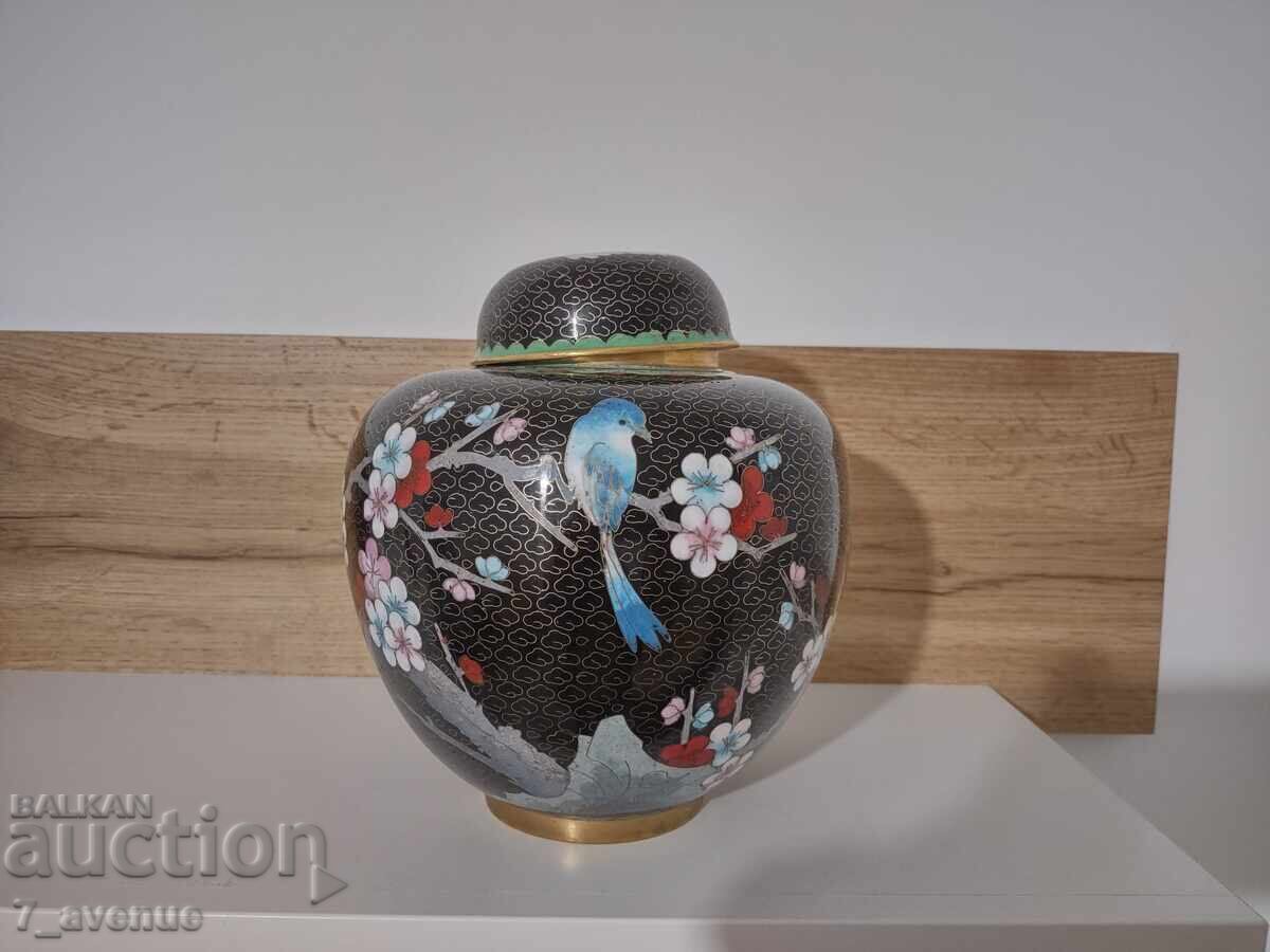 Auction  Vase/urn/vessel with lid, large, bronze with enamel, 4.04.25