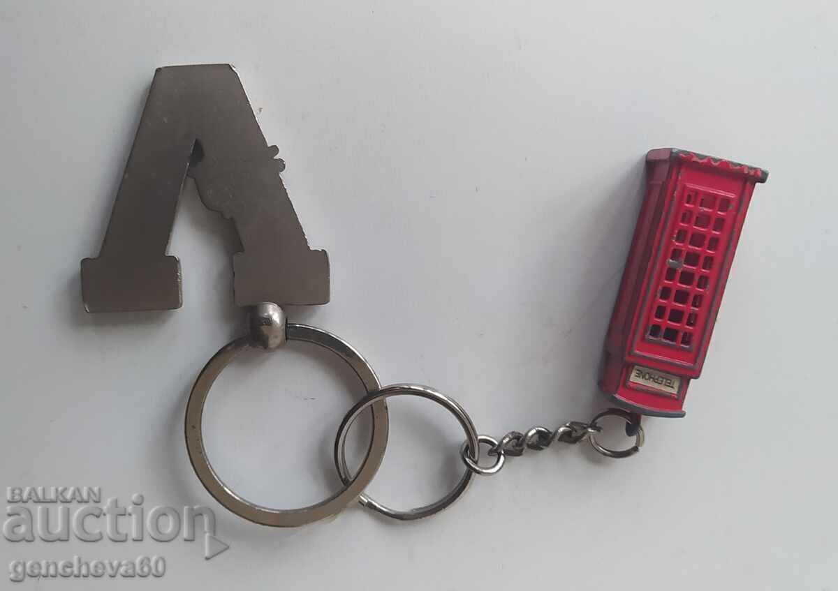 Silver metal keychain Boston and another - 6