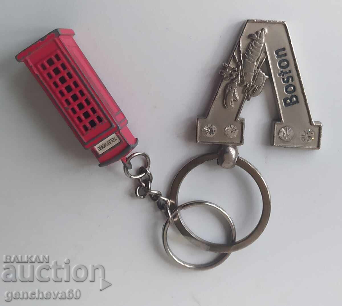 Breloc metalic argintiu Boston și altul - 7