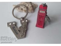 Breloc metalic argintiu Boston și altul