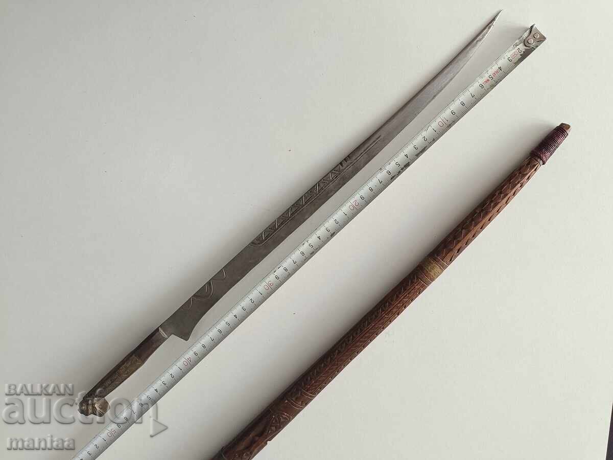 Mare pumnal algerian, flisa