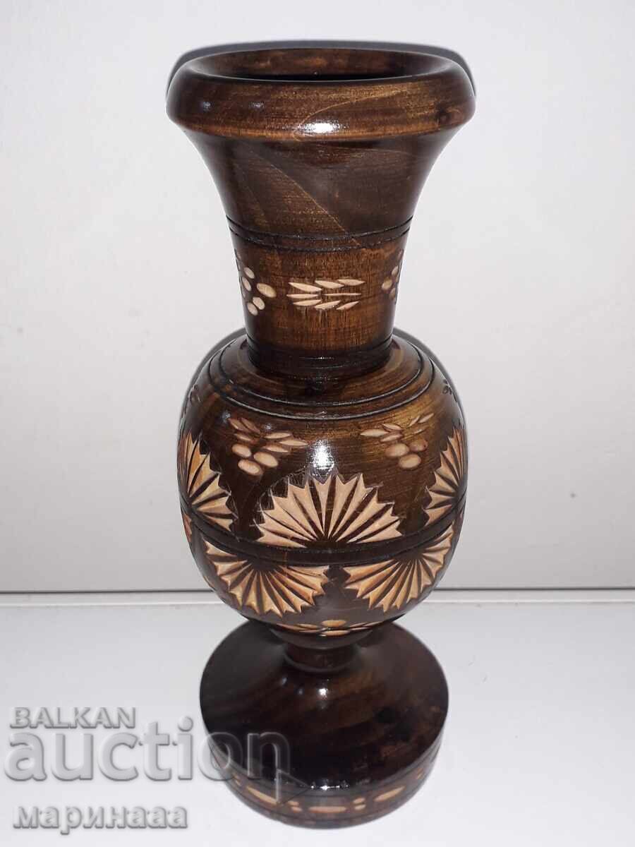 OLD VASE. WOOD. 659 GR OLD VASE. WOOD. 659 GR