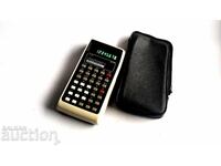 Calculator vechi de Crăciun din 1975