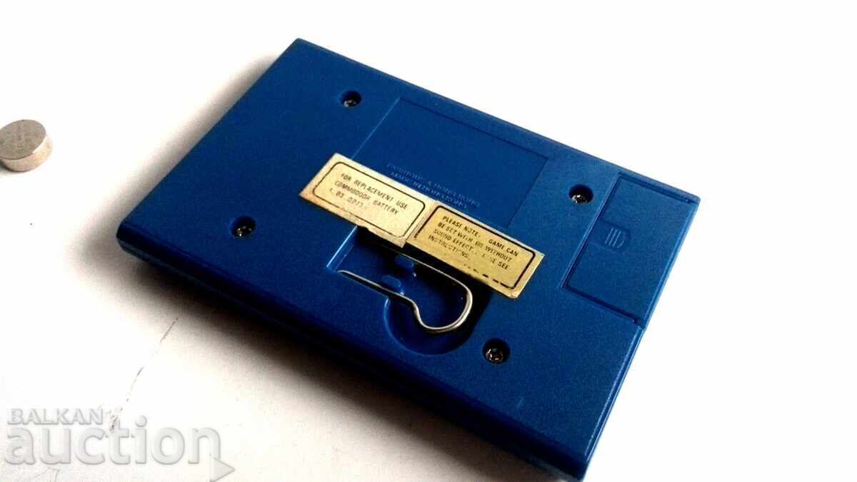 Licitație Un vechi joc electronic pentru copii