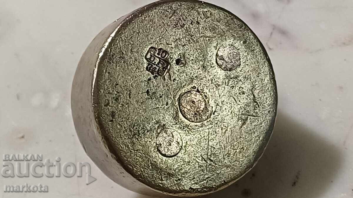 Auction Old scale weight, exagy - 200g Auction Old scale weight, exagy - 200g