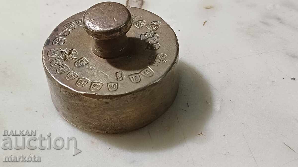 Old scale weight, exagy - 200g Old scale weight, exagy - 200g