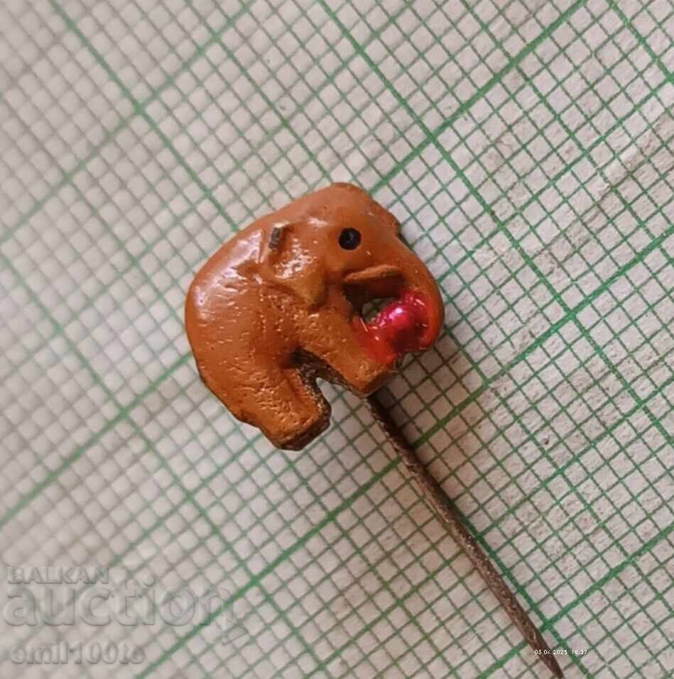 Licitație Vechi insignă Elefant Licitație Vechi insignă Elefant