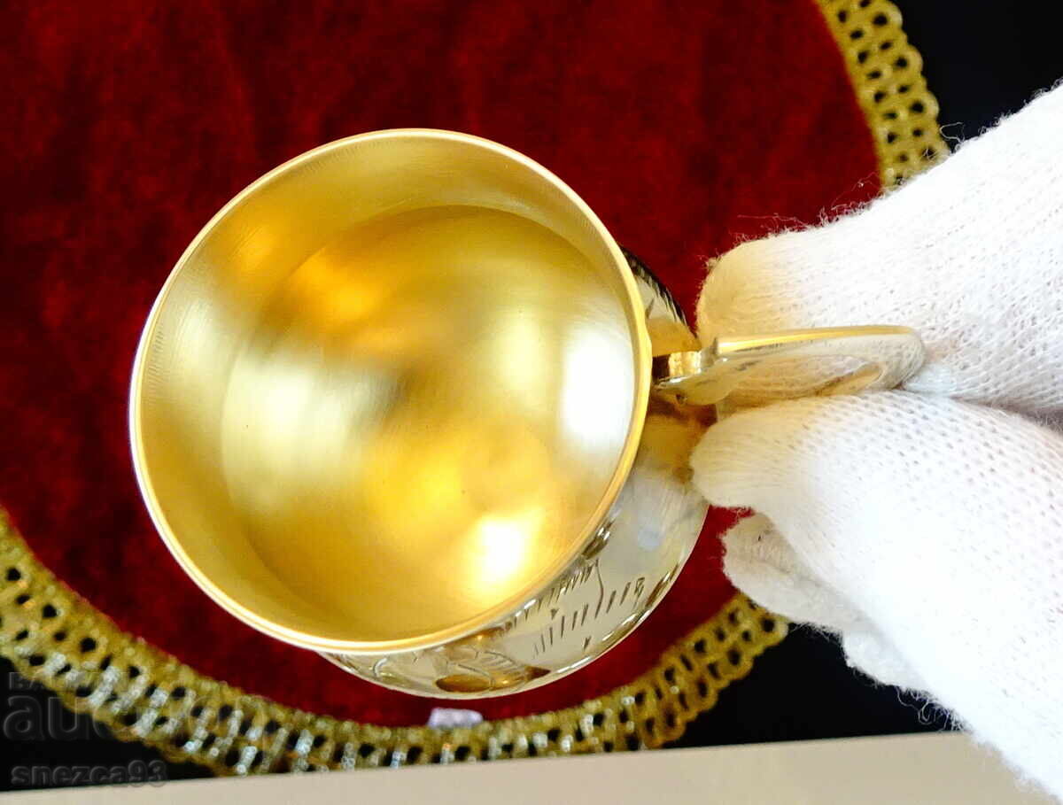 Χάλκινα φλιτζάνια ρακής, σκαμνί, χαραγμένα με τιμή 48.00 BGN | € 24.54