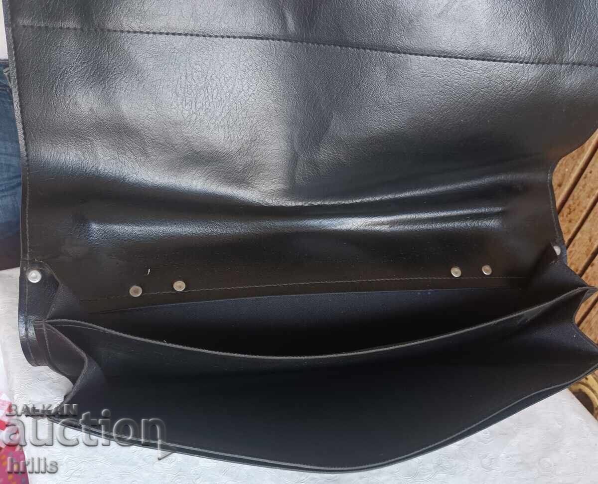 Delivery of DOCUMENT BAG OFFICER EXCELLENT Delivery of DOCUMENT BAG OFFICER EXCELLENT