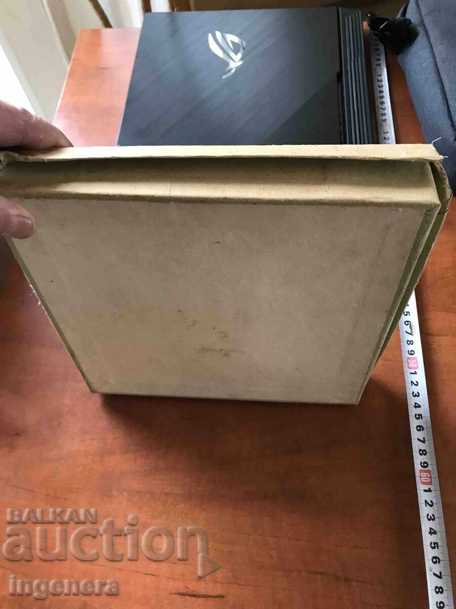 Delivery of FILM EDUCATIONAL MOVIE FILM 16 MM. BOX LABEL Delivery of FILM EDUCATIONAL MOVIE FILM 16 MM. BOX LABEL