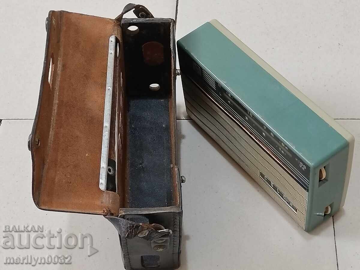 Livrarea Aparat radio cu tranzistori "Selga" radio USSR Livrarea Aparat radio cu tranzistori "Selga" radio USSR