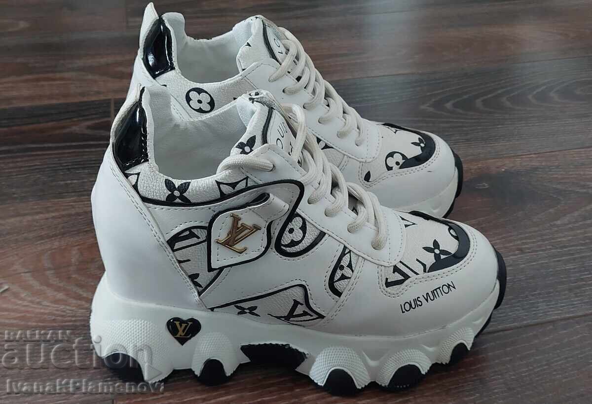 Pantofi sport damă număr 39 excelenți LOUIS VUITTON cu preț € 20.00 | 39.12 BGN