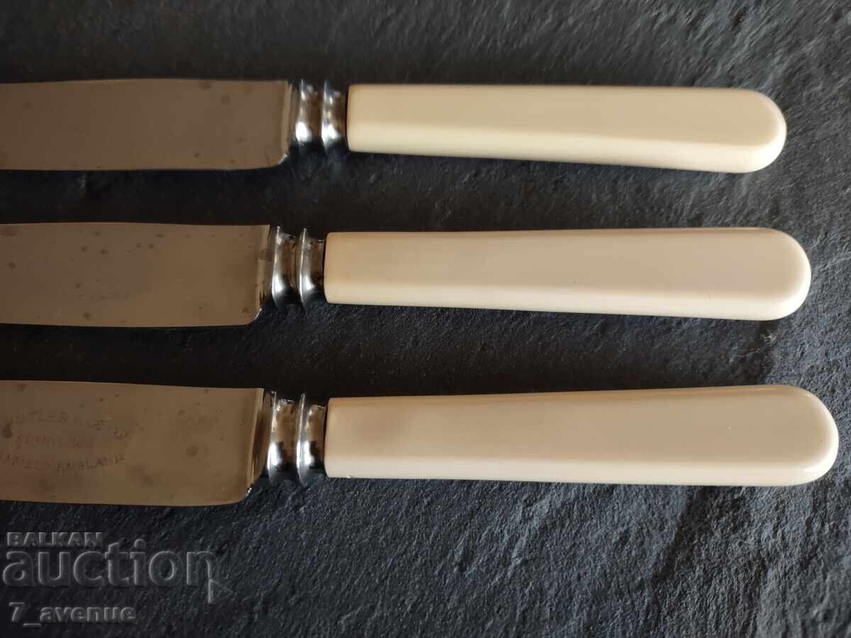 Παρτίδα παλαιών μαχαιροπήρουνων, μαχαίρια, 6.04.25 με τιμή 49.00 BGN | € 25.05 Παρτίδα παλαιών μαχαιροπήρουνων, μαχαίρια, 6.04.25 με τιμή 49.00 BGN | € 25.05