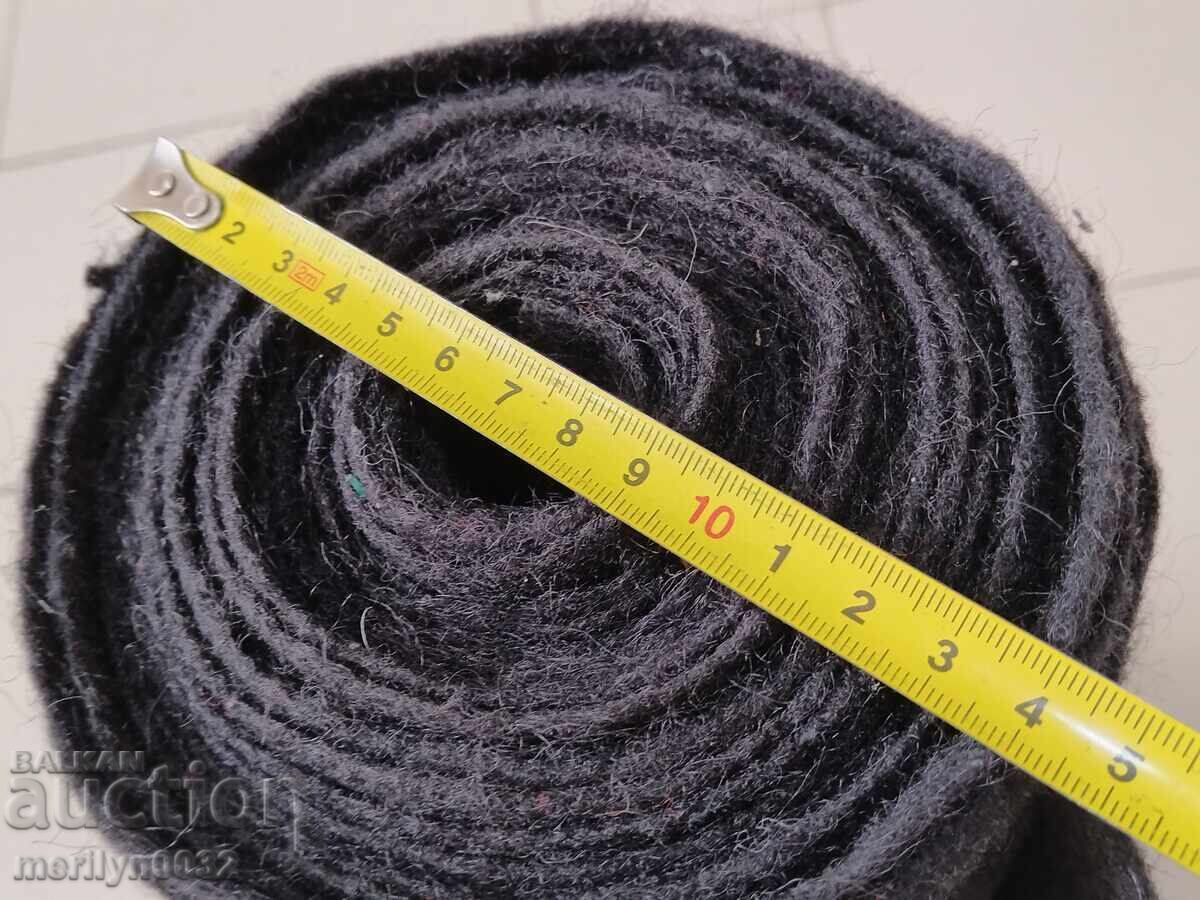 Δημοπρασία Πλατίνιο ρολό χειροποίητου υφαντού μάλλινου υφάσματος μαύρου σαγιάκ